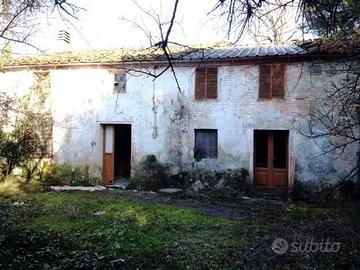 Casa indipendente di 250 m² con più di 5 locali e 