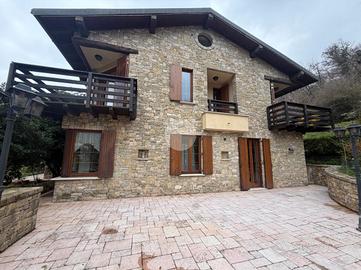 VILLA SINGOLA A ZANDOBBIO