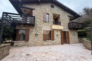 VILLA SINGOLA A ZANDOBBIO