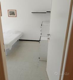 Stanza singola in quadrilocale con doppio bagno