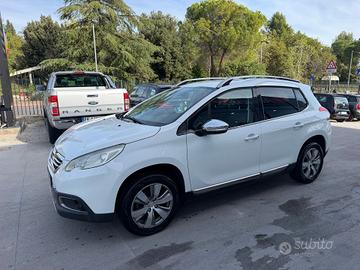 Peugeot 2008 1.2 VTi 82CV Allure