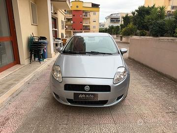 Fiat Grande Punto 1.3 MJT 75 CV 5 porte Dynamic