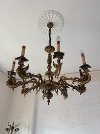 Lampadario e appendiabiti