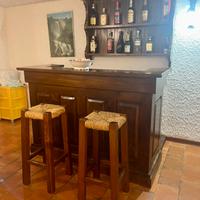 Piano bar