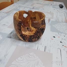 centro tavola in legno di ulivo 