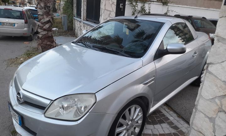 Opel Tigra TwinTop 1.4 16V Enjoy