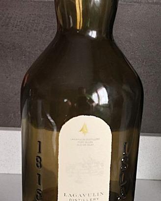 Bottiglia VUOTA whisky Lagavulin 0,700 Litri.