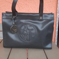 Borsa Armani