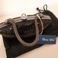 Clutch nera con strass