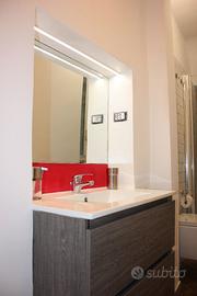 Mobile bagno sospeso