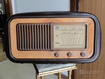 Radio antica a valvole  TELEFUNKEN T83