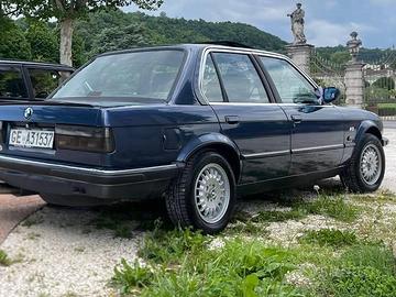 Bmw E30 318i