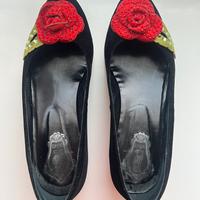 Scarpe in velluto nero con rosa