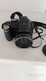 Macchina fotografica FujiFilm FinePix S4000