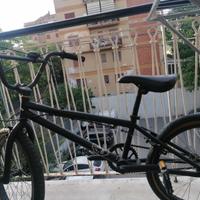 bicicletta bmx