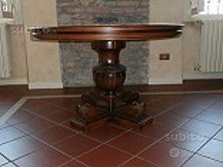 Tavolo rotondo in legno 