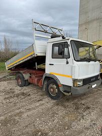 Iveco zeta 50.9 ribaltabile trilaterale