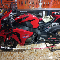 Honda cbr 1000 rr