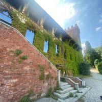 Castello dei Nove Merli con parco a Piossasco TO