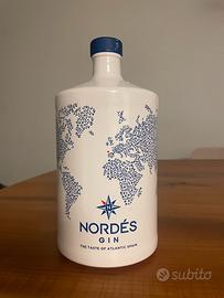 Bottiglia vuota Nordés