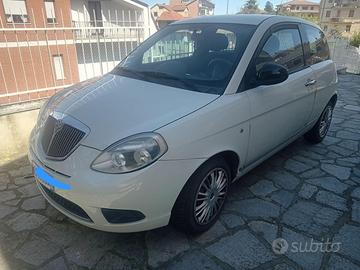 Lancia ypsilon diva
