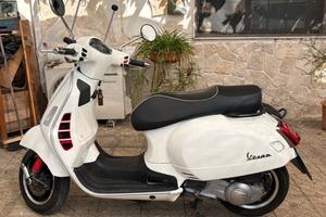 Vespa gts 300