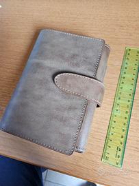 Agenda in pelle