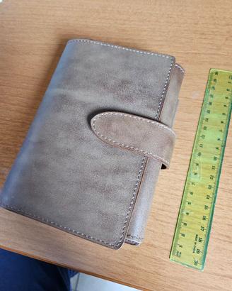 Agenda in pelle