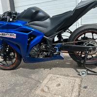 Yamaha r3 pronta pista