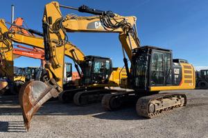 CAT ESCAVATORE CINGOLATO 323F LN