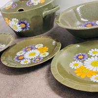 Piatti Decorati  a mano+   cocotte e insalatiera