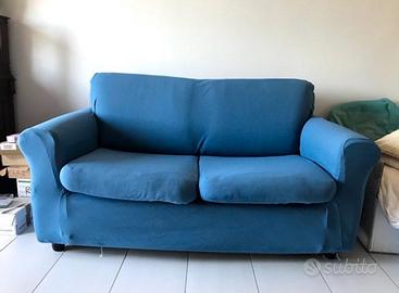 Divano letto + copertura blu