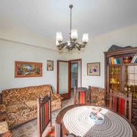 Trilocale oltre accessori in via Annibale con poss