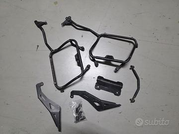Tracer 900 kit montaggio valigie laterali monokey