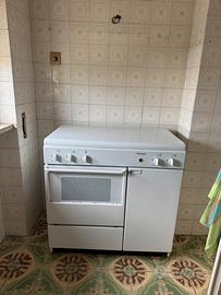 Cucina con forno
