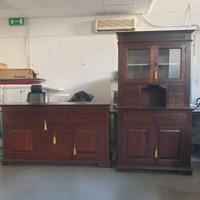 credenza vetrina  e mobile basso abbinato in legno