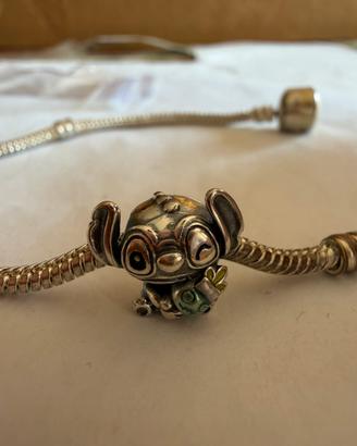 Charm pandora nuovo senza scatola