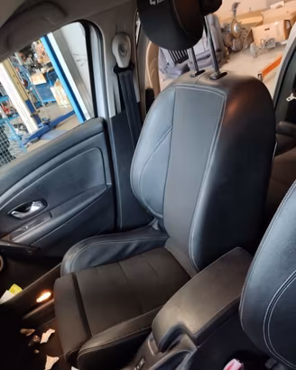 Sedile anteriore dx RENAULT MEGANE del 2011