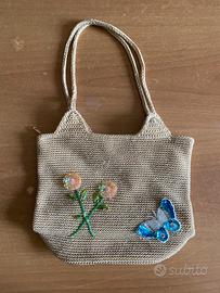Borsa ricamata beige