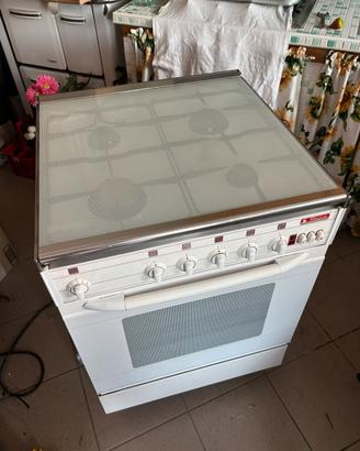 Cucina a gas/ metano