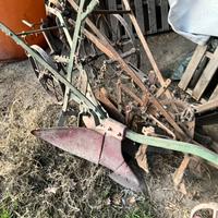 Aratri antichi di tutti i tipi funzionanti + tino