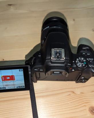 Canon EOS200D - Reflex + zaino + cavalletto