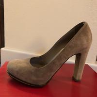 Décolleté elegantissime