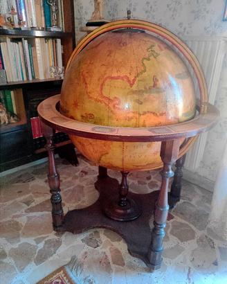 Globo bar vintage in legno 