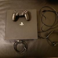 Playstation 4 Pro 1TB + Joypad + giochi