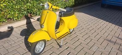 Piaggio Vespa 50 R 1972 giallo cromo