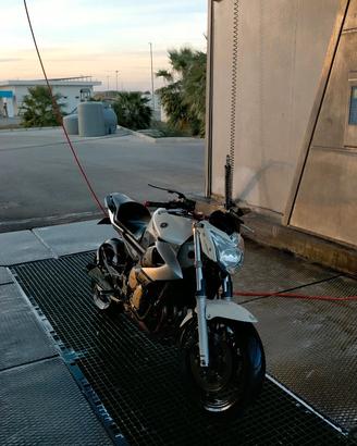 Yamaha xj6 naked