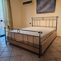 Letto in ferro battuto matrimoniale contenitore