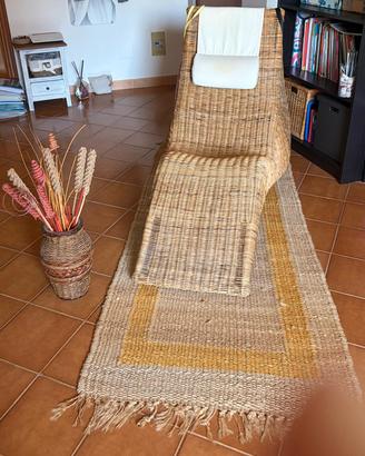 Chaise long e tappeto etnico