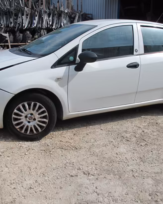 Ricambi usati fiat grande punto 1.3 multi jet 2011